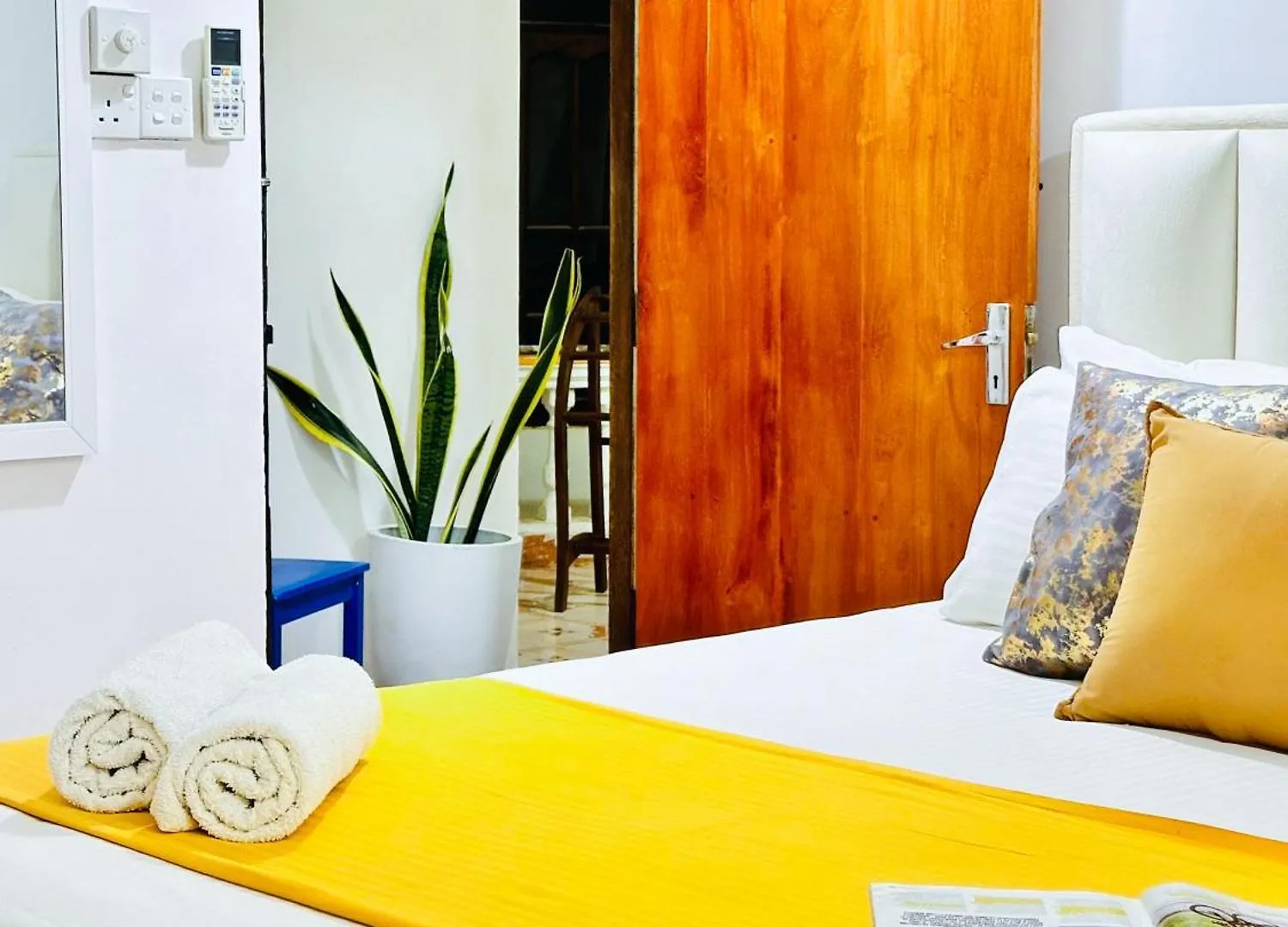 B&B By Dorset Negombo